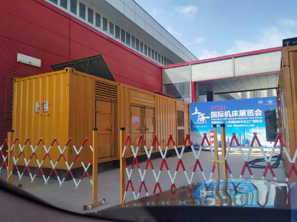 始兴发电车出租-发电机无电压或电压太低怎么办？